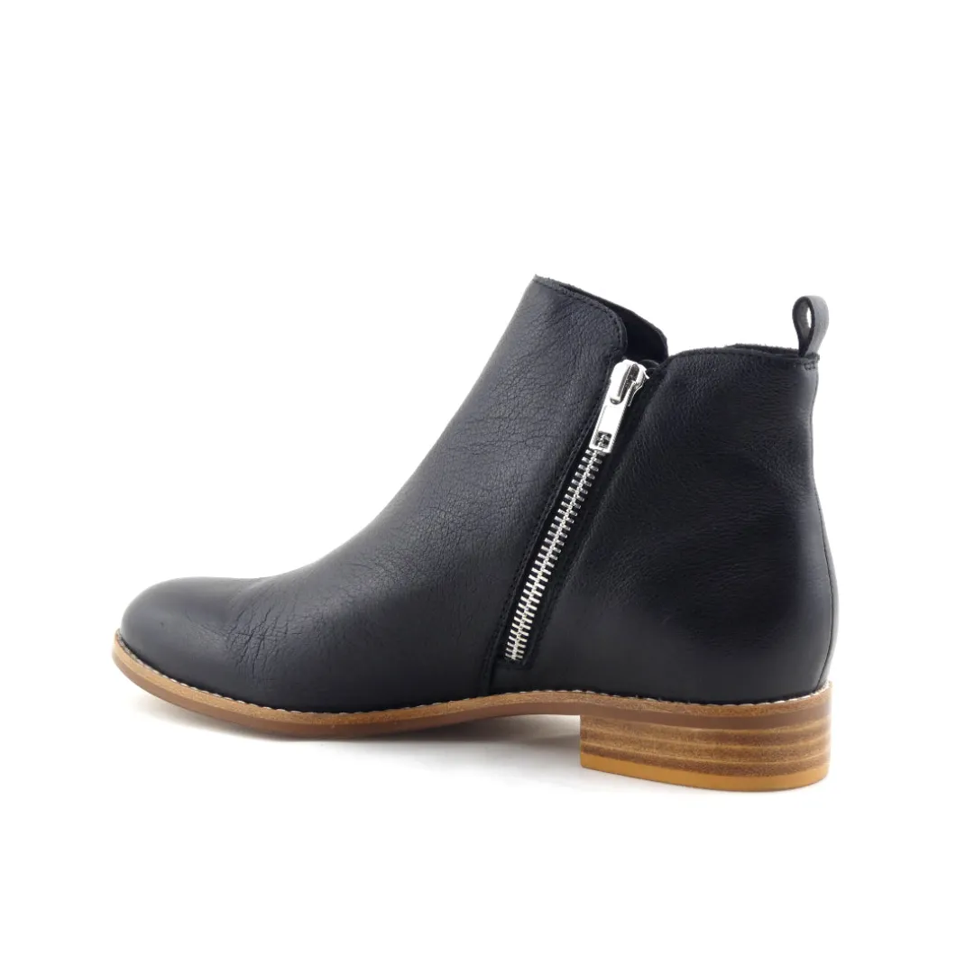 Django & Juliette Nakta Black Natural