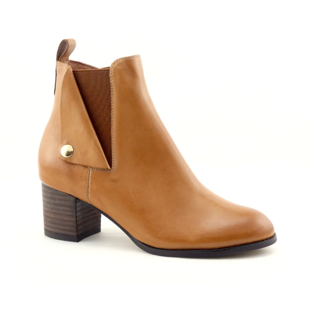 Django & Juliette Sedna New Tan Choc Heel
