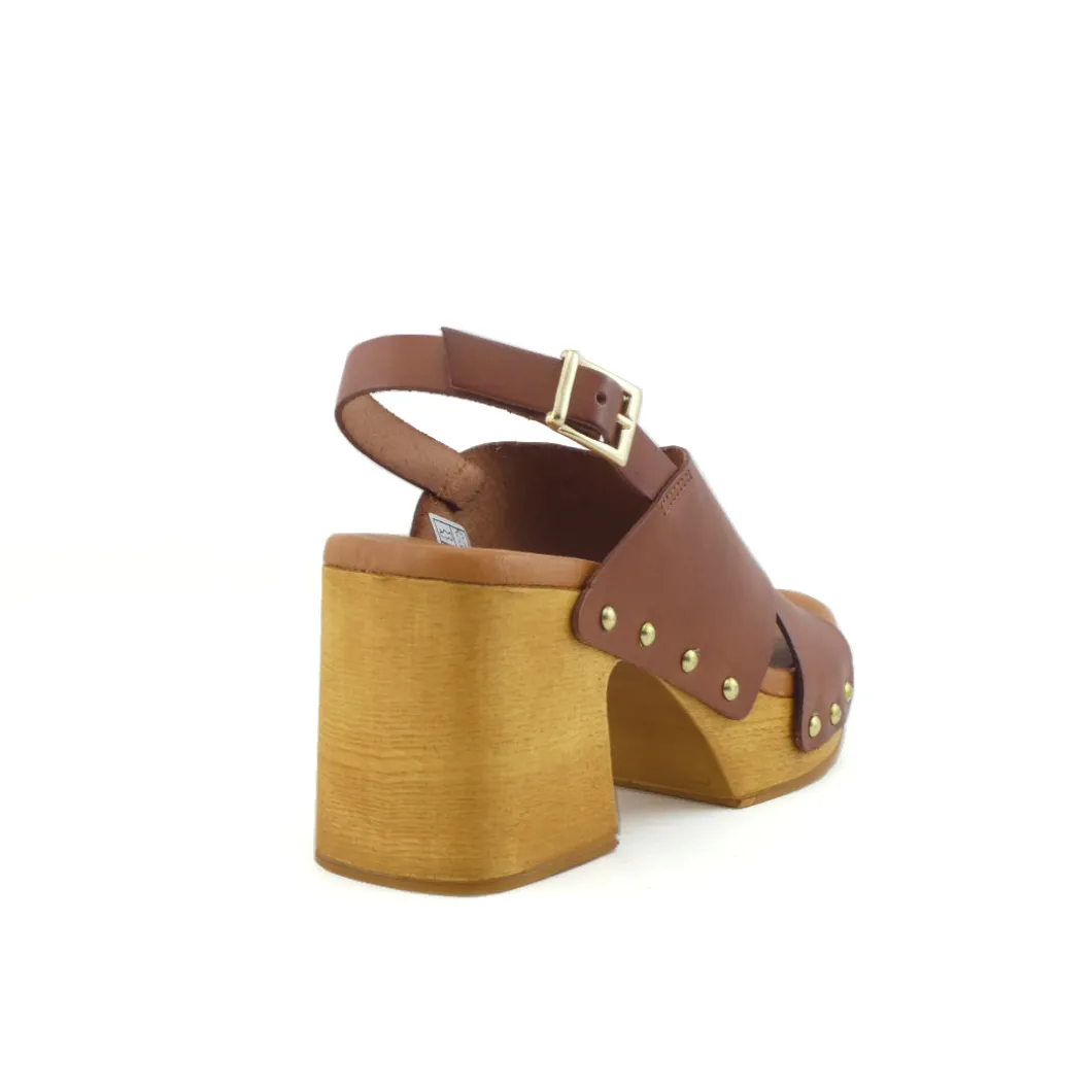 Vayah Phoebe Cuero Heeled Sandal